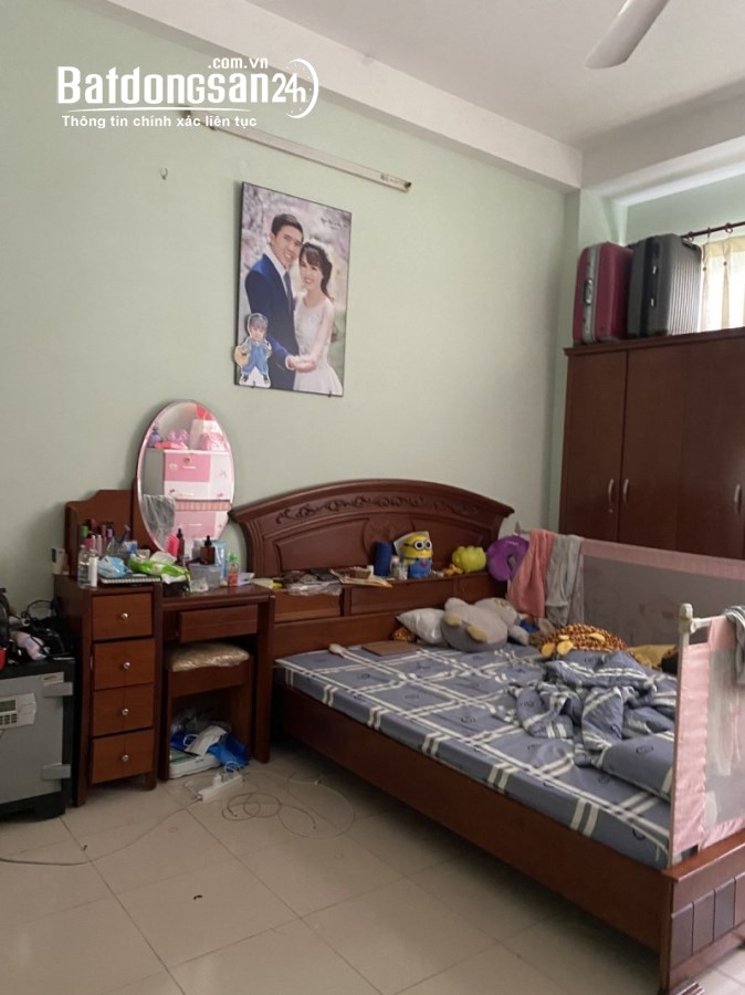 Bán nhà gần Hồng Bàng, Quận 11, 40m2, rất đẹp, sát MT, chỉ 4 tỷ nhí