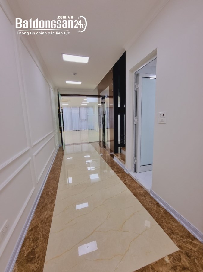 Bán nhà mặt phố Phố Trần Quốc Hoàn, Phường Dịch Vọng Hậu, Quận Cầu Giấy