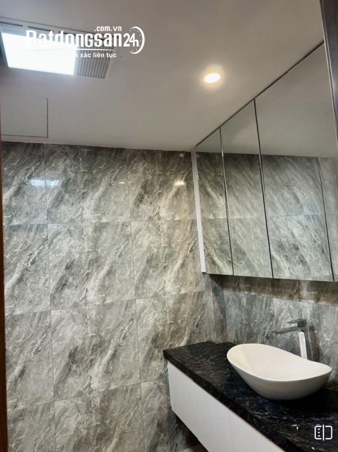 Bán nhà PHÚC ĐỒNG LB - THANG MÁY - GARA 2 Ô TÔ - FULL NỘI THẤT  👉dt 45m2 x 6 tầng 