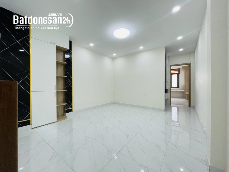 Bán nhà đường Cao Thị Chính 4x23m,3 tầng mới đẹp, giá 12,9 tỷ