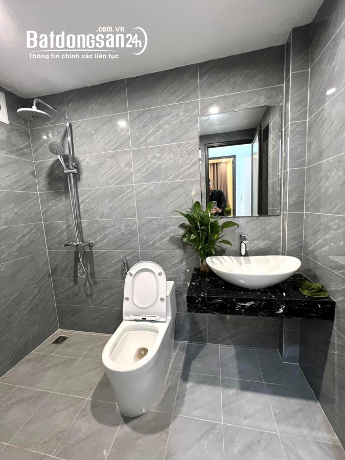 Bán nhà mặt phố Đường Bùi Xương Trạch, Phường Khương Đình, Quận Thanh Xuân