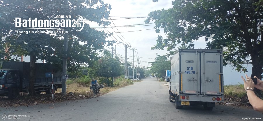 Bán đất Bách Khoa sổ đỏ cá nhân, hỗ trợ vay, giá tốt của 3 năm trước, từ 48-60 tr/m2