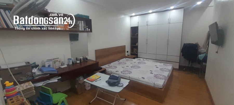 Chính chủ cần bán gấp CHCC 789 Mỹ Đình 108m2 3PN thoáng mát đồ đẹp giá 3,5 tỷ, sổ đỏ 