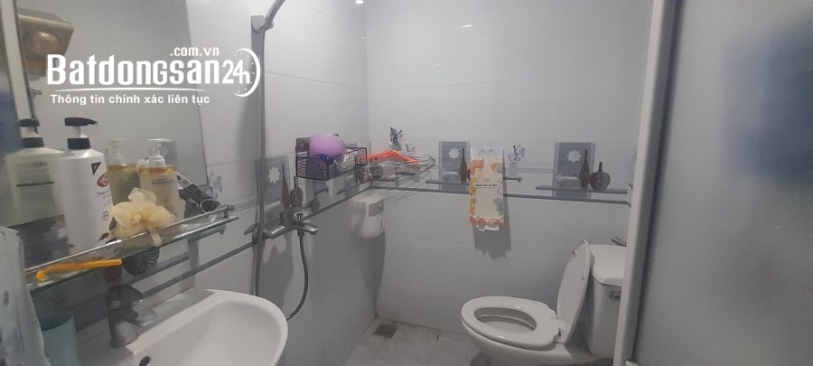 Chính chủ cần bán gấp CHCC 789 Mỹ Đình 108m2 3PN thoáng mát đồ đẹp giá 3,5 tỷ, sổ đỏ 