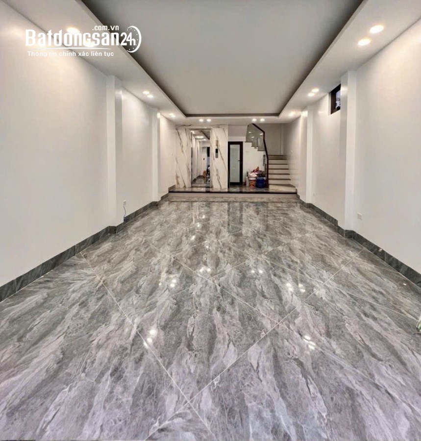 Chủ nhờ bán nhà PHỐ TRẠM 6 TẦNG THANG MÁY - GARA 2 Ô TÔ - FULL NỘI THẤT CAO CẤP
