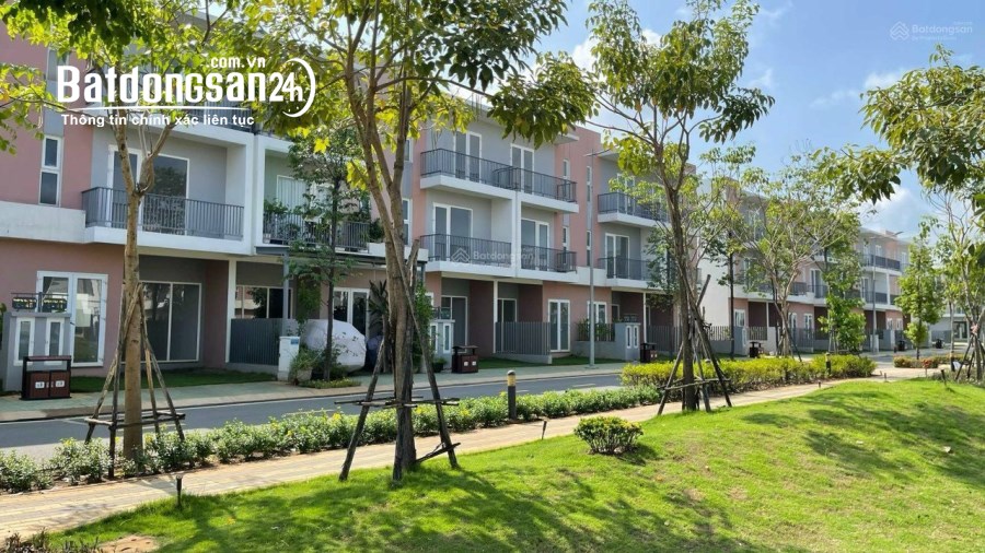 Biệt thự 480m2 Dragon Village Quận 9 ôm trọn hồ sinh thái 7,8 hecta chỉ 56 triệu/m2.