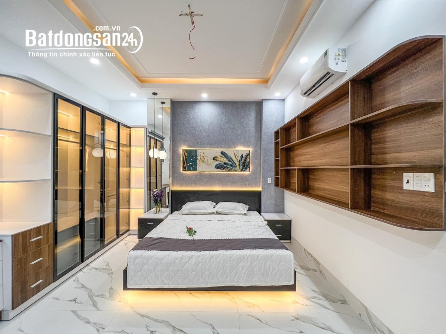 BÁN NHÀ 1 TRỆT 2 LẦU KHU DÂN CƯ HỒNG LOAN