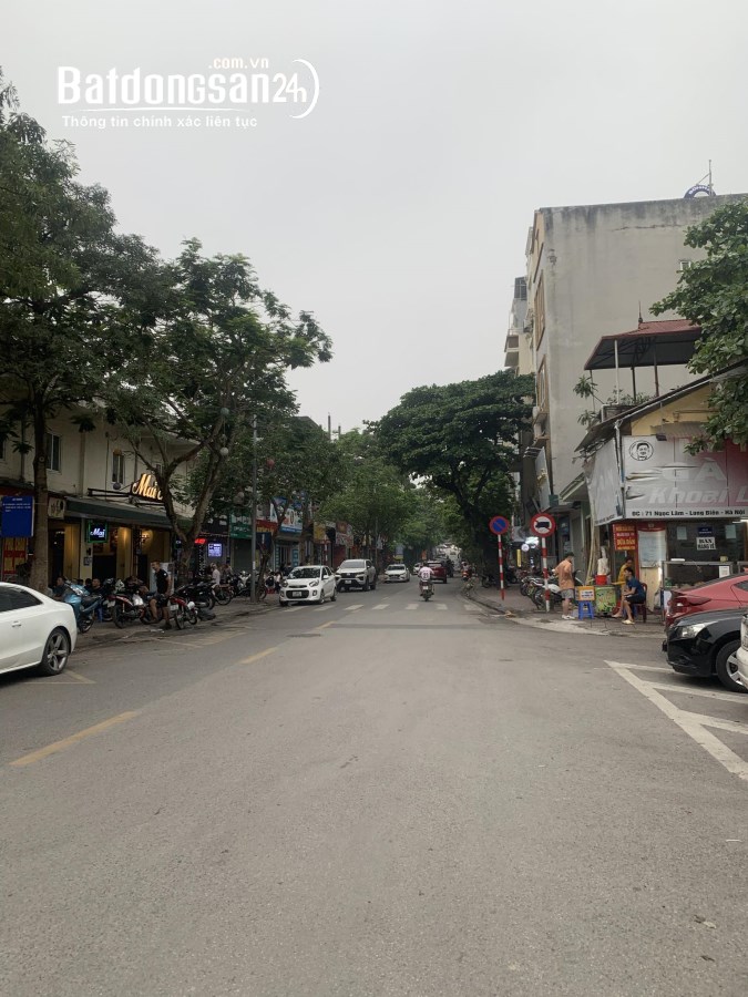 bán mảnh đất Ngọc Lâm, 241m, lô góc, vỉa hè, ôtô tránh, dừng đỗ ngày
