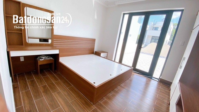 HẺM Ô TÔ - NGUYỄN VĂN TẠO - LONG THỚI - NHÀ BÈ - 3 TẦNG - 104M2 - 5.9 TỶ.