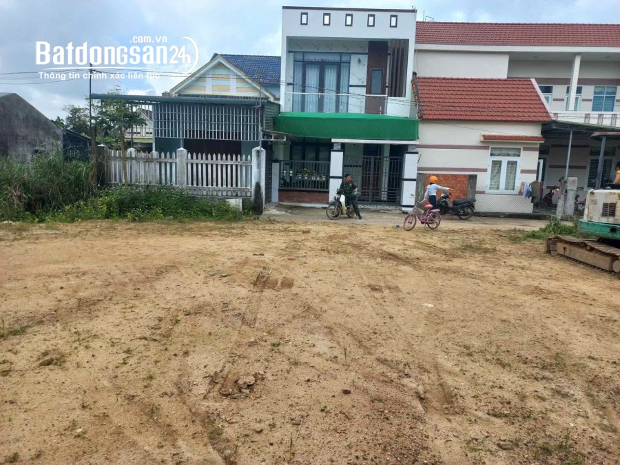 2Lô liền kề Tịnh Ấn Tây, 215m2 hộ khẩu thành phố Quảng Ngãi, chỉ 1,xx tỷ. alo 039 434