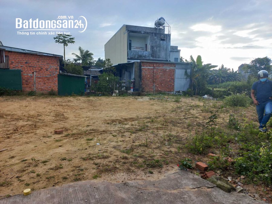 2Lô liền kề Tịnh Ấn Tây, 215m2 hộ khẩu thành phố Quảng Ngãi, chỉ 1,xx tỷ. alo 039 434