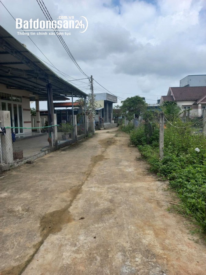 2Lô liền kề Tịnh Ấn Tây, 215m2 hộ khẩu thành phố Quảng Ngãi, chỉ 1,xx tỷ. alo 039 434