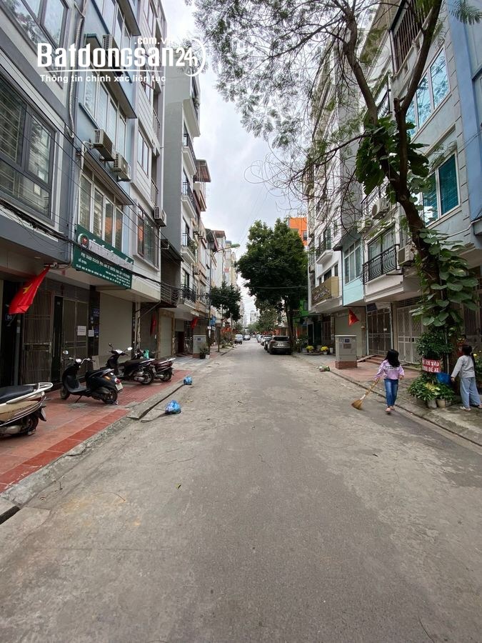Bán nhà Trung Yên Cầu Giấy, DT 45m x 6 tầng, hoàn thiện. Giá 13.5 tỷ. Lh:0922855868