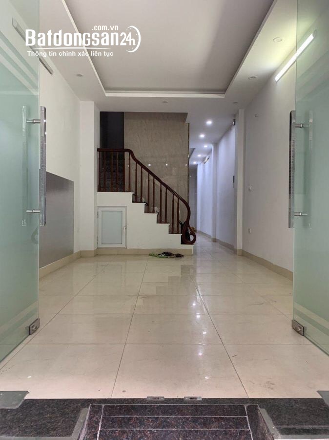 Bán nhà Trung Yên Cầu Giấy, DT 45m x 6 tầng, hoàn thiện. Giá 13.5 tỷ. Lh:0922855868