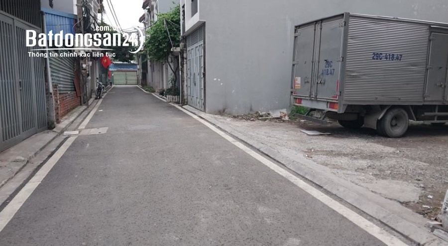 Bán Đất Phân Lô Ngõ 188 Tư Đình, Cổ Linh, Long Biên, 66m2, MT4.6m, Ô Tô đỗ cửa