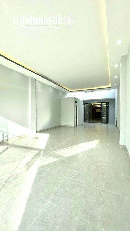 Bán nhà mặt phố Đường Huỳnh Tấn Phát, Phường Phú Thuận, Quận 7