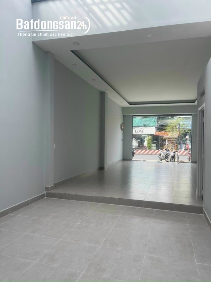 Bán nhà mặt phố Đường Huỳnh Tấn Phát, Phường Phú Thuận, Quận 7