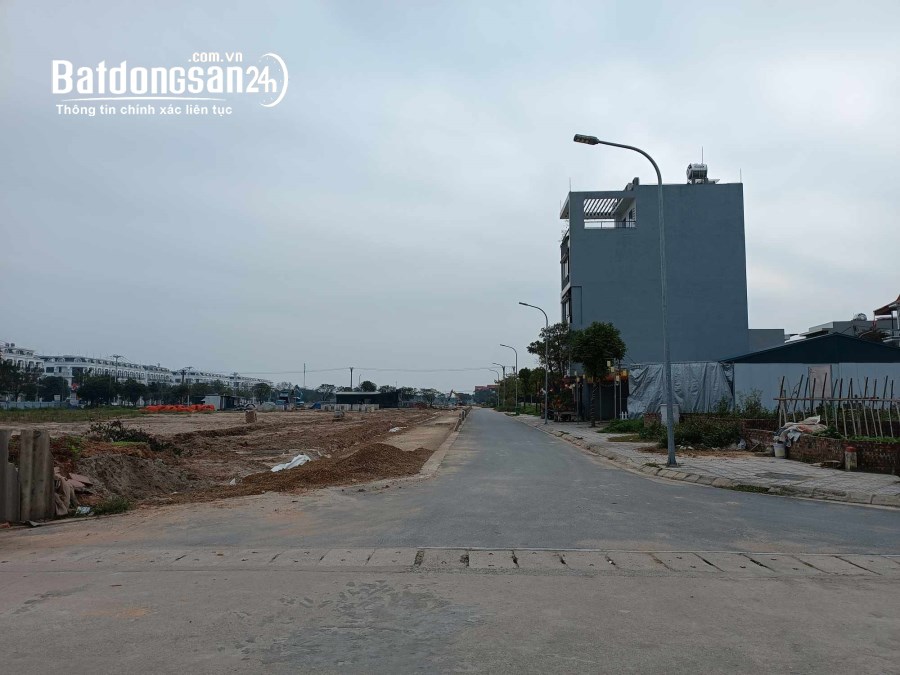 Siêu Hiếm-Đất Xóm Hậu Phân Lô-Uy Nỗ Đông Anh-Ô Tô Tải Tránh-DT 65m²-MT 4,3m-Chỉ 6 tỷ