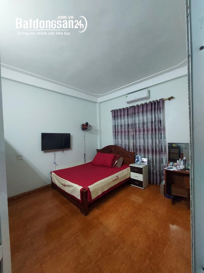 Gấp Gấp Nhà 3 Tầng-Xóm Hậu Uy Nỗ-Đông Anh-Ô Tô Tránh-DT 70m²-MT 7m-Nhỉnh 5 tỷ