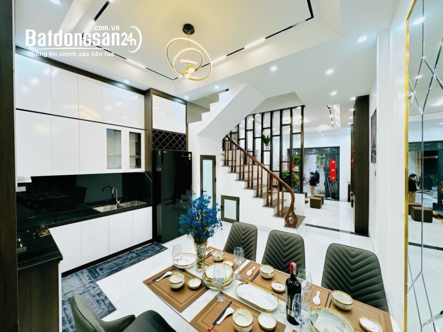 Bán nhà Đường Xuân Thủy, Phường Dịch Vọng Hậu, Quận Cầu Giấy 50m x 4 tầng
