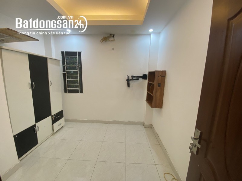 Bán căn hộ chung cư Đường Trần Thái Tông, Phường Dịch Vọng Hậu, Quận Cầu Giấy