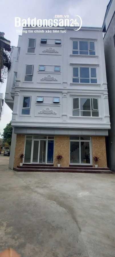 Chính chủ cần bán gấp nhà 4 tầng, lô góc 2 mặt thoáng tại phố Quang Lãm, Hà Đông, Hà 
