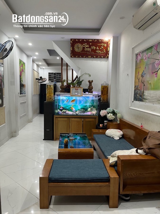 Bán Nhà : TU HOÀNG- NAM TỪ LIÊM TC : 3.5 tỷ, dt 35m,4PN , cực thoáng - nhà đẹp
