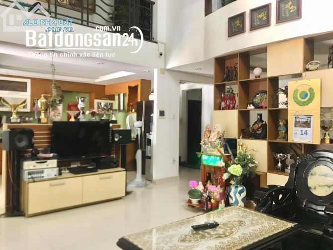 Bán nhà Đường Lạc Long Quân, Phường 11, Quận Tân Bình