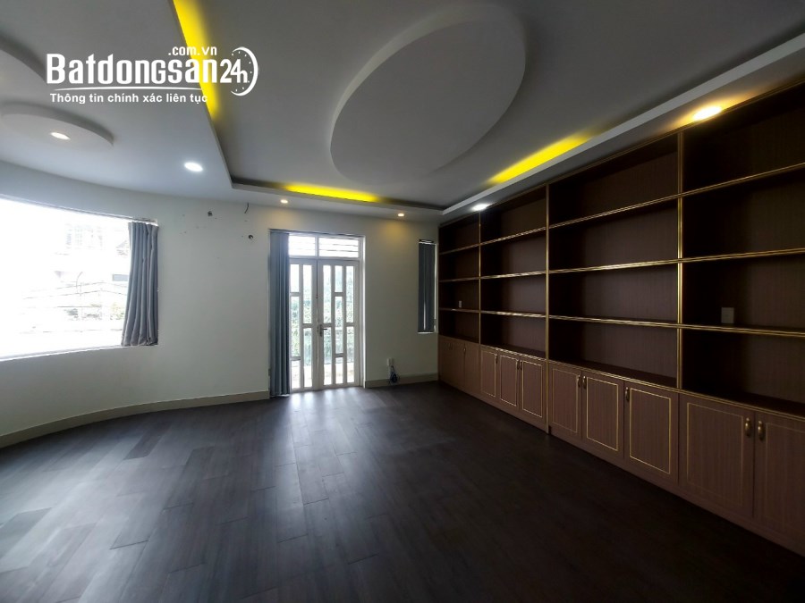 Cho thuê nhà MẶT TIỀN Nguyễn Trọng Tuyển,Phú Nhuận,4T, giá 55tr