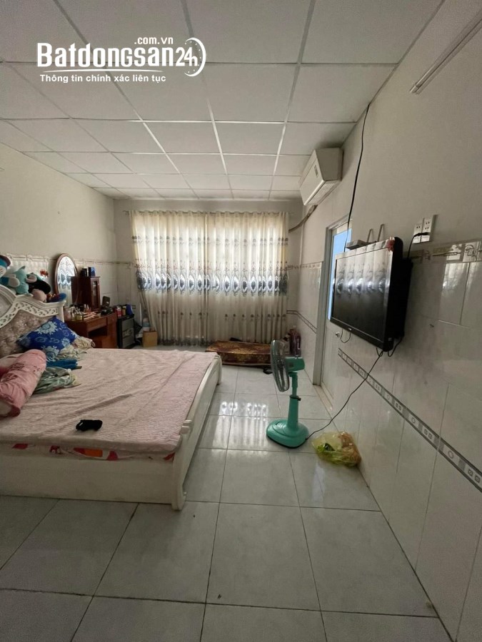 Bán Nhà Mặt Tiền Đông Hồ, Víp Tân Bình, 180m2, Ngang Khủng 8m Nở Hậu, Nhỉnh 31 Tỷ TL.