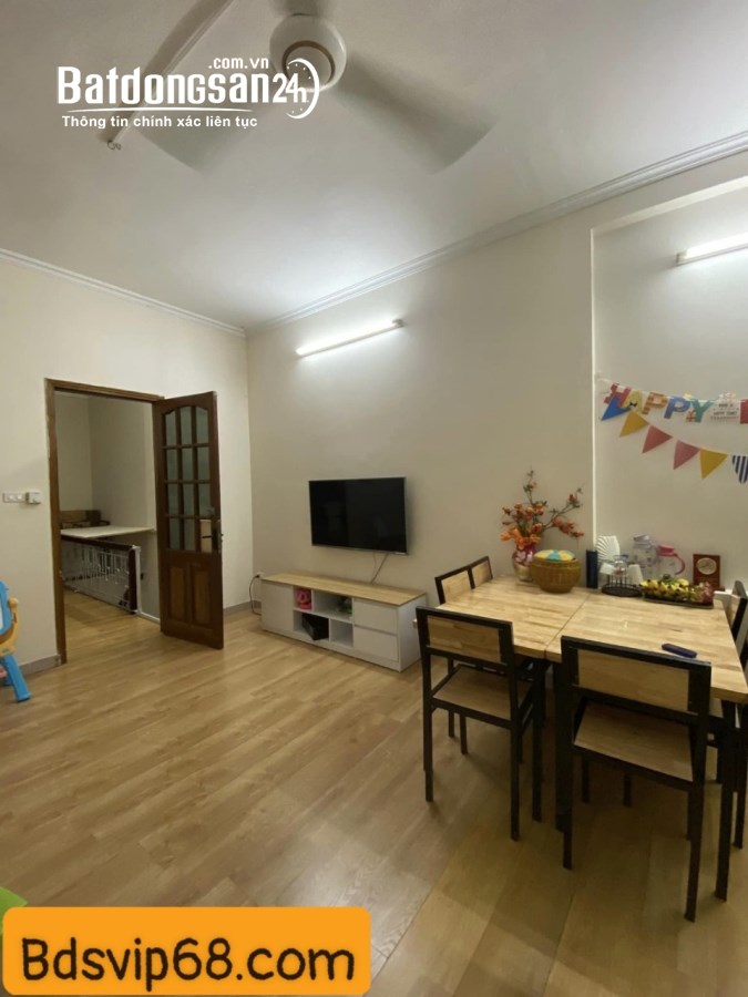 Bán nhà phố Ngụy Như Kon Tum, quận Thanh Xuân, 61m2 nhà đẹp 4 tầng giá 18.3 tỷ