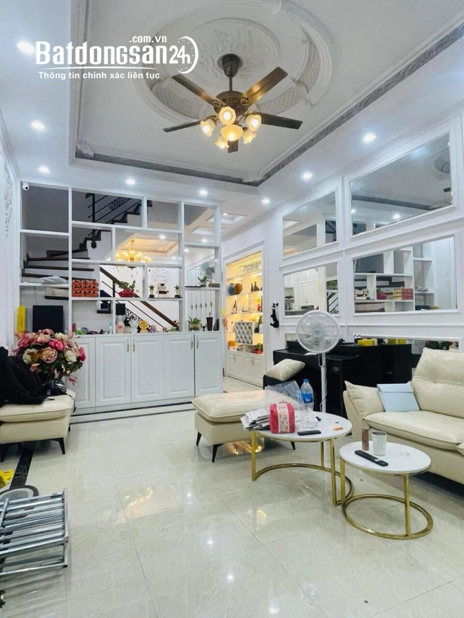 Bán nhà mặt phố Đường Thịnh Quang, Phường Trung Liệt, Quận Đống Đa