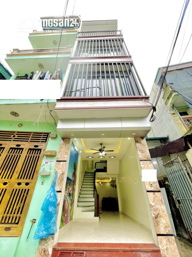 Bán nhà Cầu Bươu ô tô vào ngõ, lô góc, nhin ra sân chơi, 31m2, 4 tầng, giá 4.3 tỷ lh: