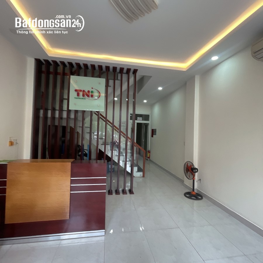 Cho thuê nhà mặt phố Đường 2/9, Phường Bình Hiên, Quận Hải Châu