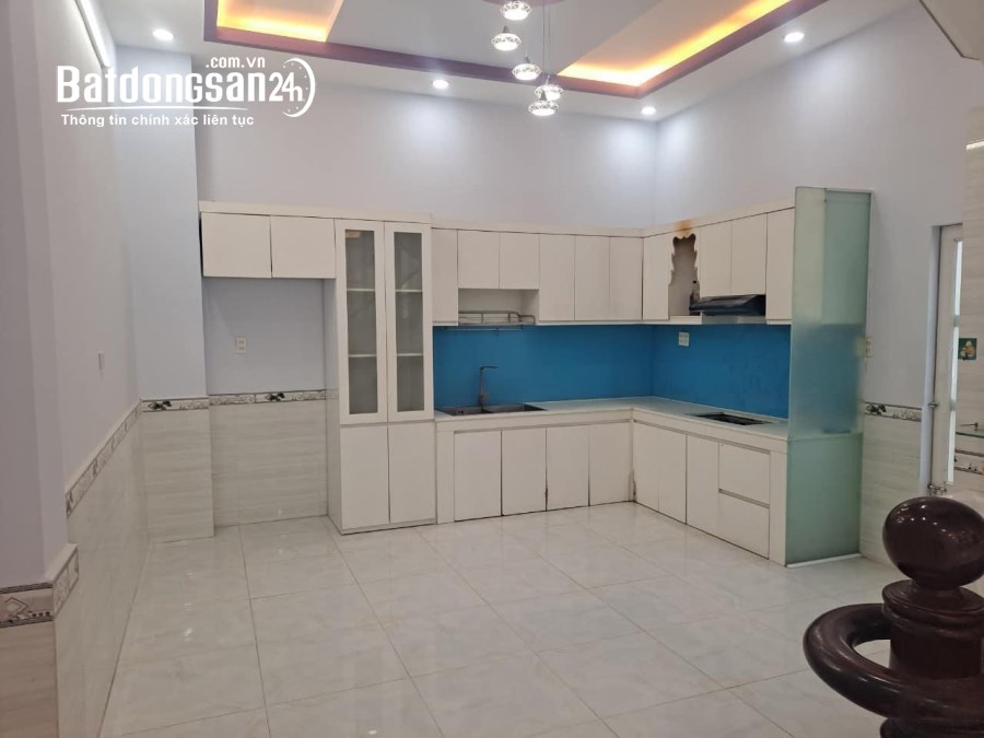 Bán nhà mặt tiền Phường Bình Trị Đông, Quận Bình Tân, 117m2/4.5x26m, chỉ 7.5 tỷ TL