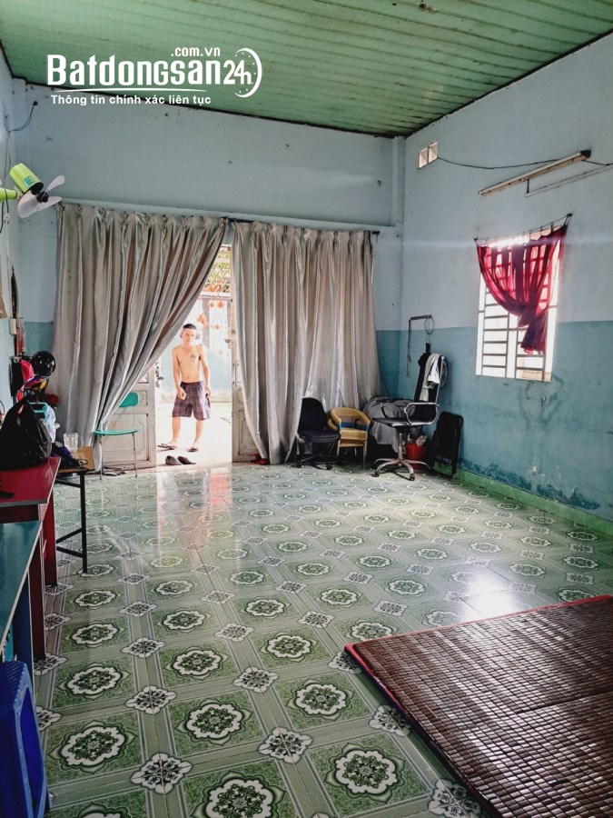 Bán nhà cấp 4, 4.5x22m, đường Tô Ký, gần cầu vượt Quang Trung chỉ 5.39 tỷ.
