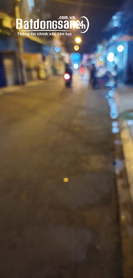 Bán nhà cấp 4, 4.5x22m, đường Tô Ký, gần cầu vượt Quang Trung chỉ 5.39 tỷ.