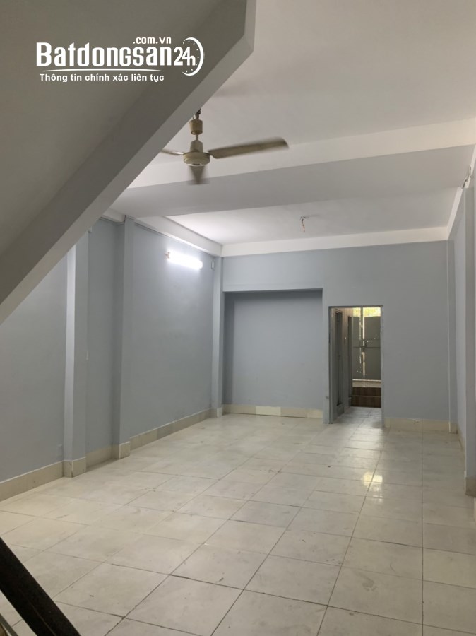 Cho thuê MT Phan Văn Trị phường 7 Gò Vấp 4.2x27m 3 tầng