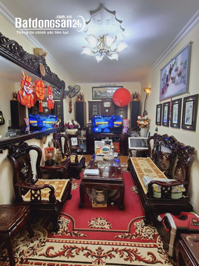 Bán nhà Phố Hào Nam, Quận Đống Đa