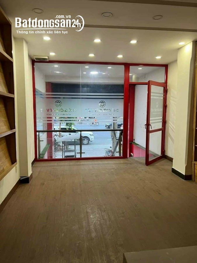 Bán Nhà 5 lầu mặt tiền Đồng Khởi gần BV Đồng Nai. Giá 14,5 tỷ thương lượng.