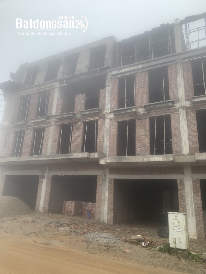 Mở bán shophouse 5 tầng đã có sổ đỏ tại trung tâm thị xã Sa Pa, giá 5,4 tỷ kinh doanh