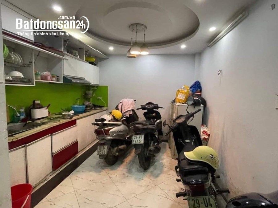 Bán nhà khương đình lô góc 39m , 5T, giá 4tỷ6