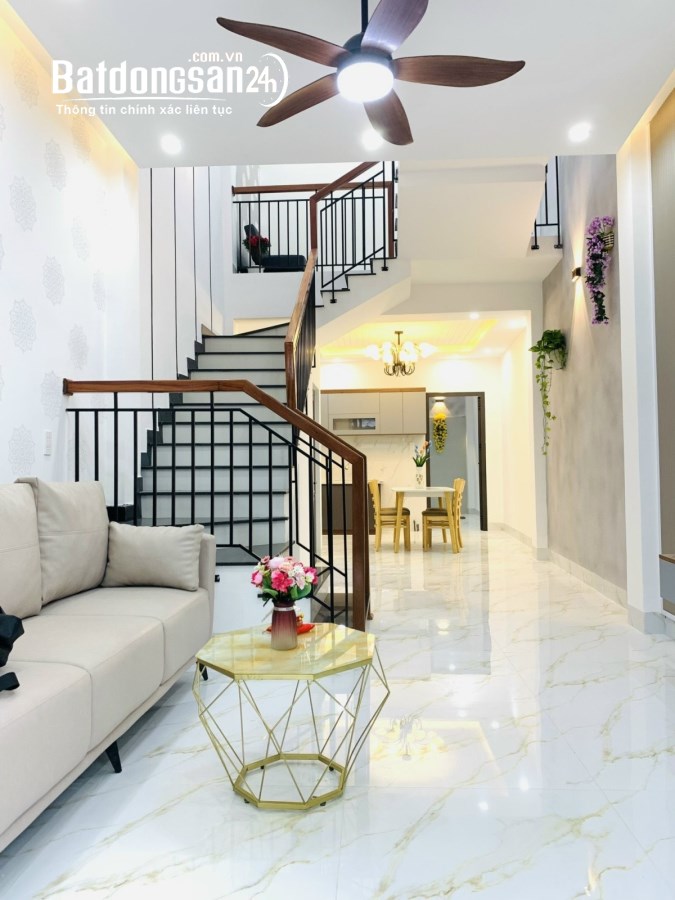 ***MẸ SUỐT-Nhà đẹp 2tầng đúc-sát ĐH SƯ PHẠM-70m-Chỉ nhỉnh 2tỷ***