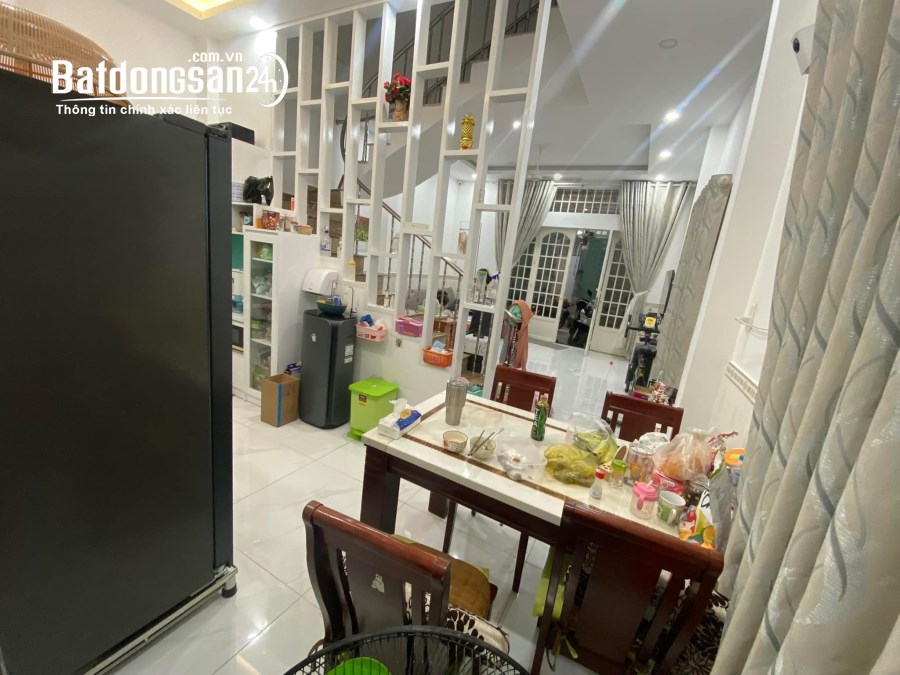 50m2-nhà 2 tầng – 4 phòng ngủ - Bình trị đông – bình tân