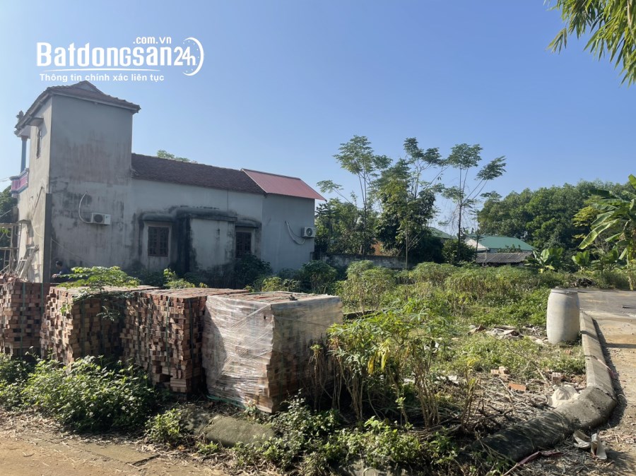 Bán hơn 90m2 lô góc đất giãn dân Đà Gạo, view suối khiêu tại Bình Yên khu công nghệ c