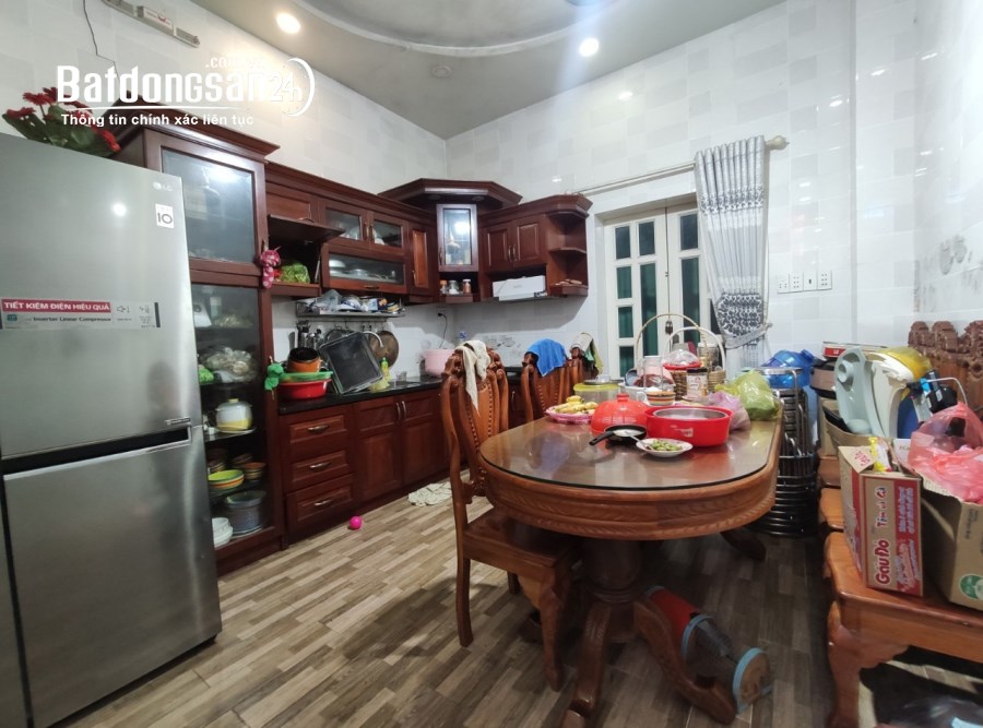 💥🏠 Gấp bán, siêu phẩm MỄ CỐC, Q.8, HXH, 110m2, 4 tầng, Hồ bơi, 4PN, chỉ nhỉnh 5 tỷ 