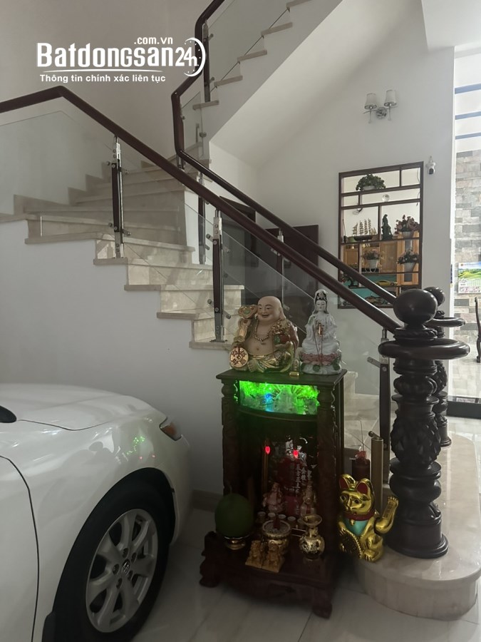 Biệt thự mini, Giá rẻ nhất khu Bình Phú 1 (8x20) đúc 3.5 tấm NTCC
