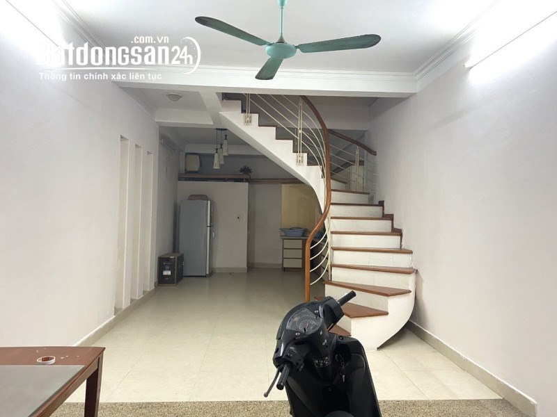 Bán nhà mặt phố Phố Phùng Chí Kiên, Phường Nghĩa Đô, Quận Cầu Giấy