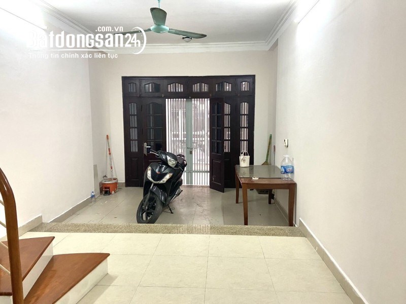 Bán nhà mặt phố Phố Phùng Chí Kiên, Phường Nghĩa Đô, Quận Cầu Giấy