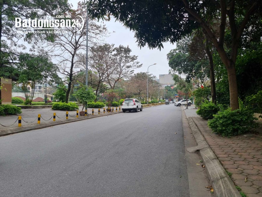 Biệt Thự Siêu đẹp phố Trần Kim Xuyến 152m2 (xây full), 5T thang máy, MT10m gần Công V